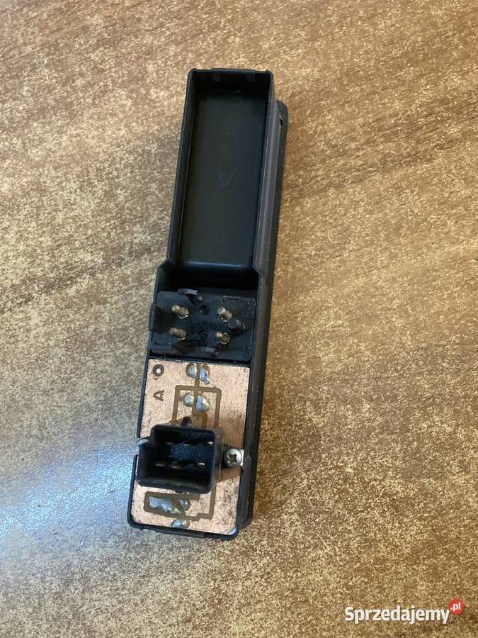 AUDI 100 C4 WŁĄCZNIK PRZEŁĄCZNIK 443919167 Rakoniewice