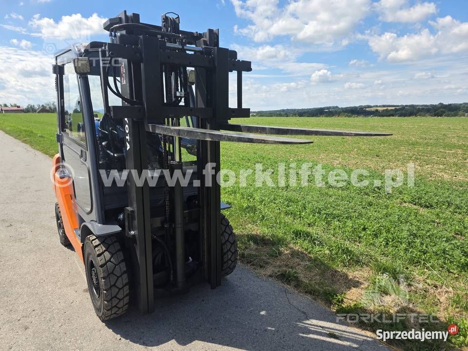 Wózek Widłowy TOYOTA 8FGF20 przesuw wolny skok Lędziny