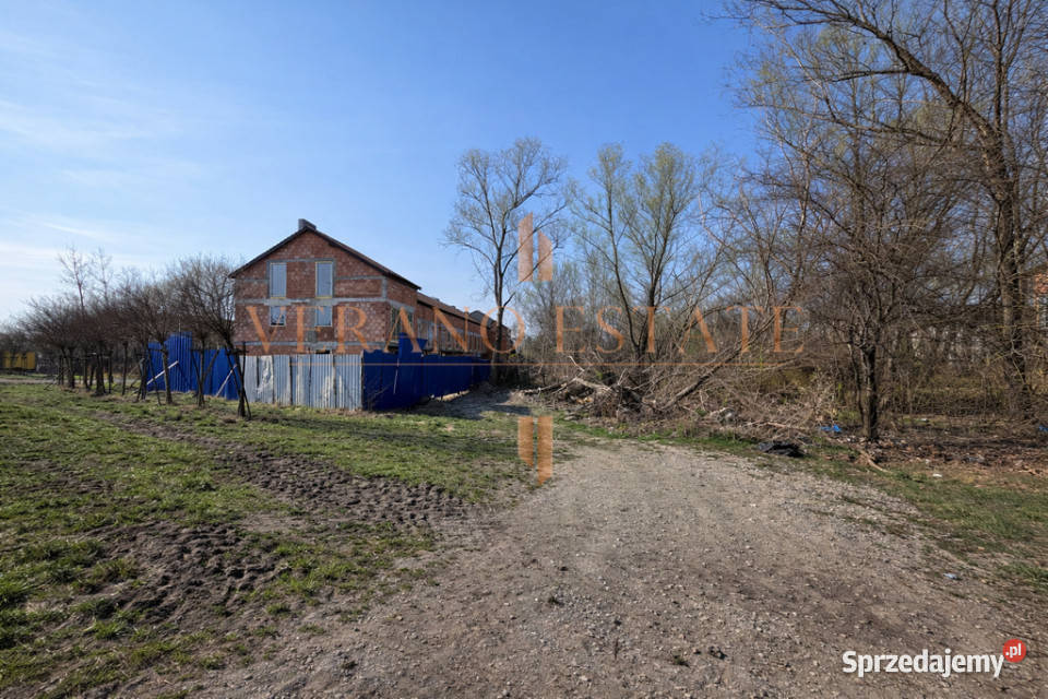 DZIAŁKA INWESTYCYJNA MARKI TRASIE S8