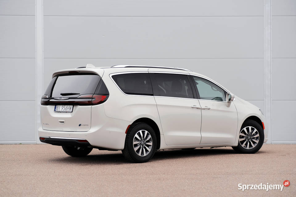 Chrysler Pacifica Hybrid Plugin Touring L 99700km Białystok