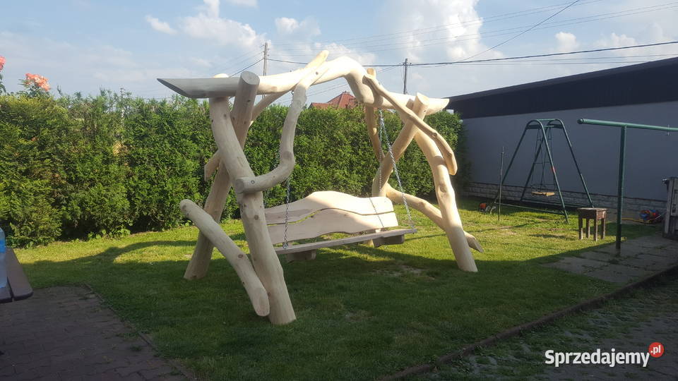 Huśtawka z naturalnych krzywych bali Ławka Meble śląskie