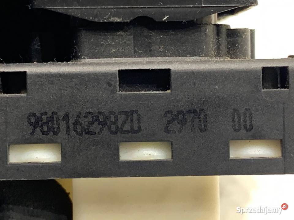 PRZEŁĄCZNIK SZYB PEUGEOT PARTNER IV 98016298ZD