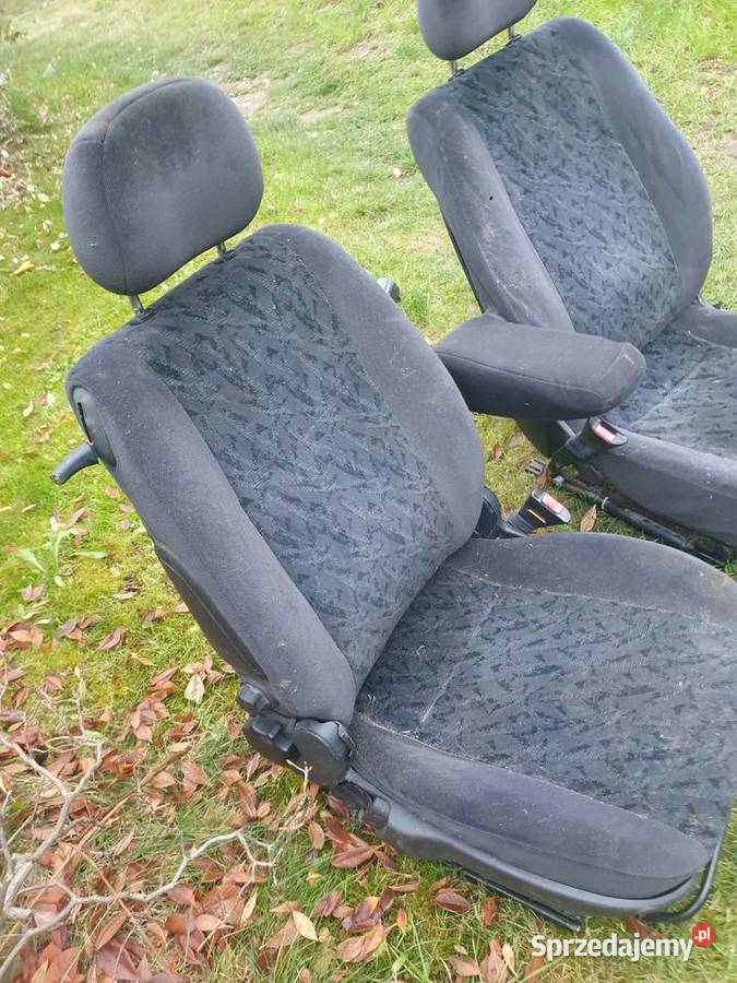 Fotel lewy kierowcy Opel Zafira A 9905 z Kraków