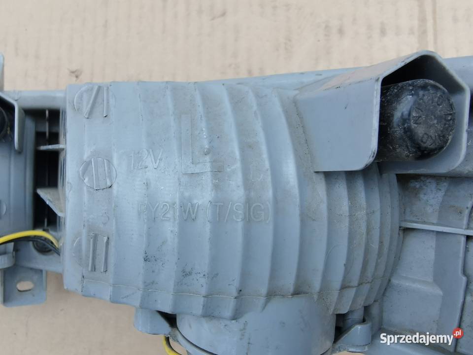 Lampa w zderzak tylny tył lewy kia sportage 3 Oświetlenie Sieraków