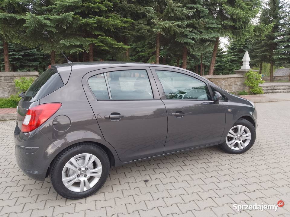 Opel Corsa D Lift 2013r 12 BG Sekwencja Zadbana autoalarm Radom sprzedam