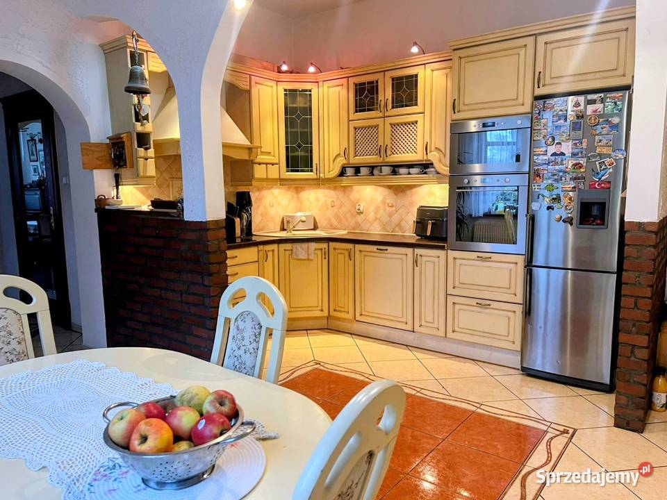 Mieszkanie pół domu na Warmii 100m2 garaż 40m2 garaż Bornity