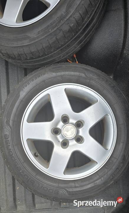 Skoda Octavia Felgi Aluminiowe Dunlop Sport Blue