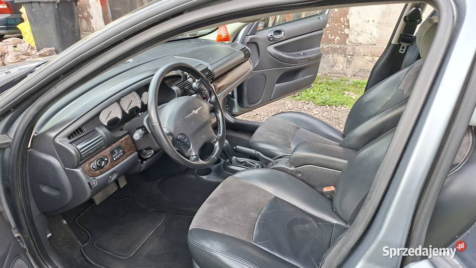 Sprzedam ładnego Chryslera Sebringa 27 V6 z LPG