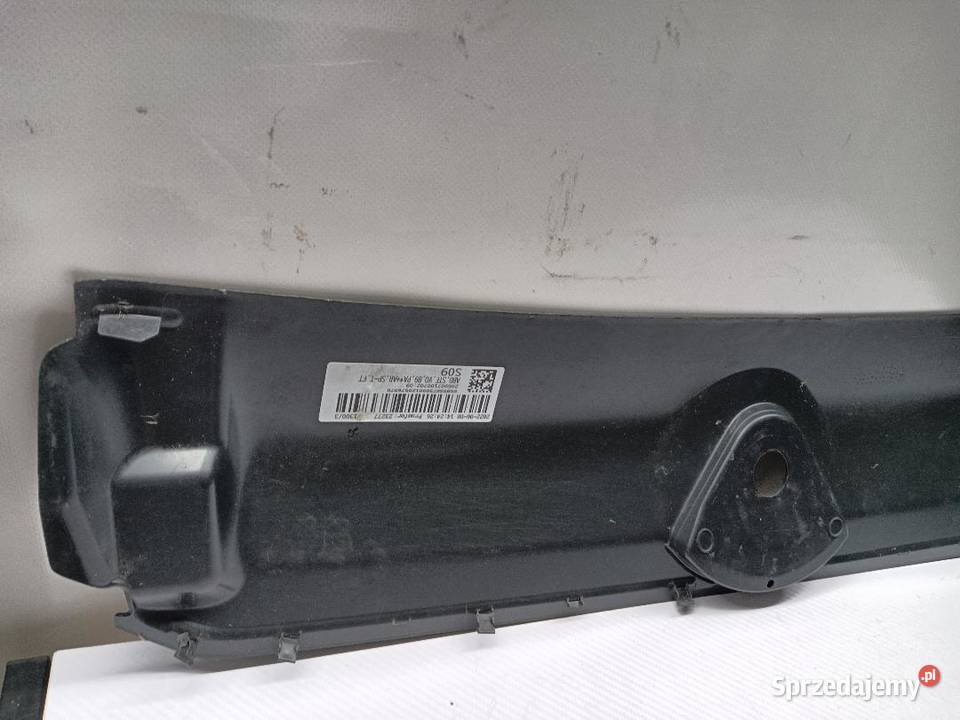 OSŁONA NAKŁADKA PASA PRZÓD PRZEDNIA AUDI A4 B9 Części samochodowe