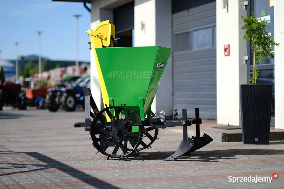 Sadzarka jednorzędowa do sadzenia roślin