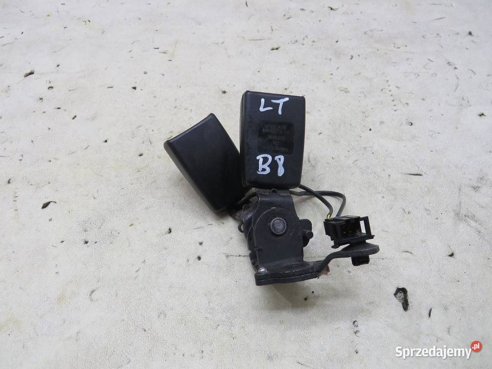 ZAPINKA PASA LEWY TYŁ PASSAT B8 KOMBI 8V0857739