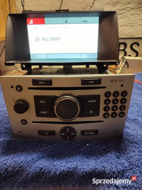 Radio CD 70 Navi z wyświetlaczem CID kolorowym sprzedam