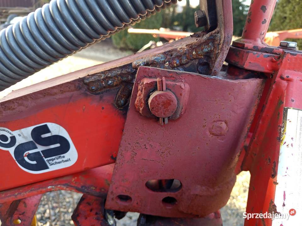 Zgrabiarka karuzelowa Fella TS 335 dn podkarpackie Brzostek