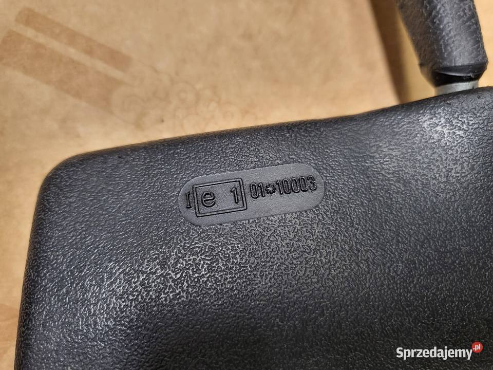 Lusterko środkowe wewnętrzne volkswagen Passat Rok produkcji 1986 Lublin