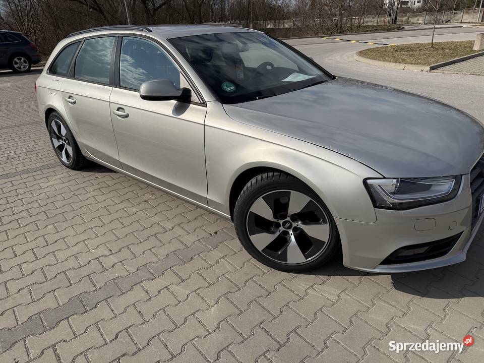 HIT AUDI A4 B8 2012 20 TDi 140 HP manual BiXenon lubelskie Międzyrzec Podlaski