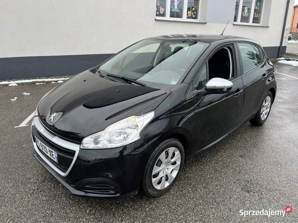 Peugeot 208 1.2 klima niski przebieg