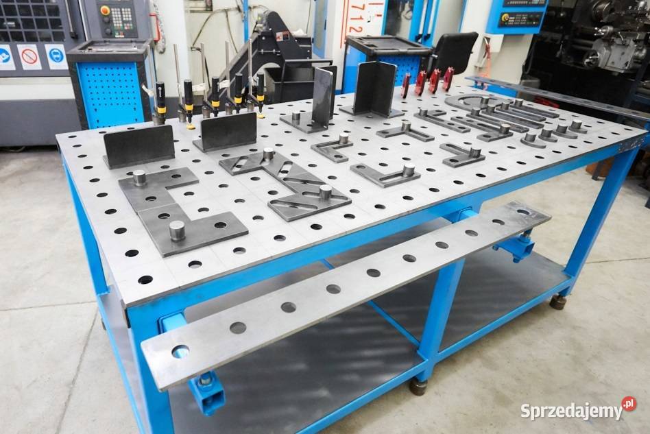 STÓŁ SPAWALNICZY 1000 X 2000 NARZĘDZIA SYSTEM 28 sprzedam