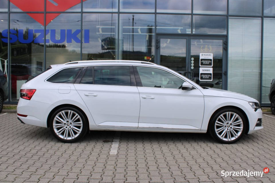 Skoda Superb 2023r FVAT23 FullLED HAK CarPlay