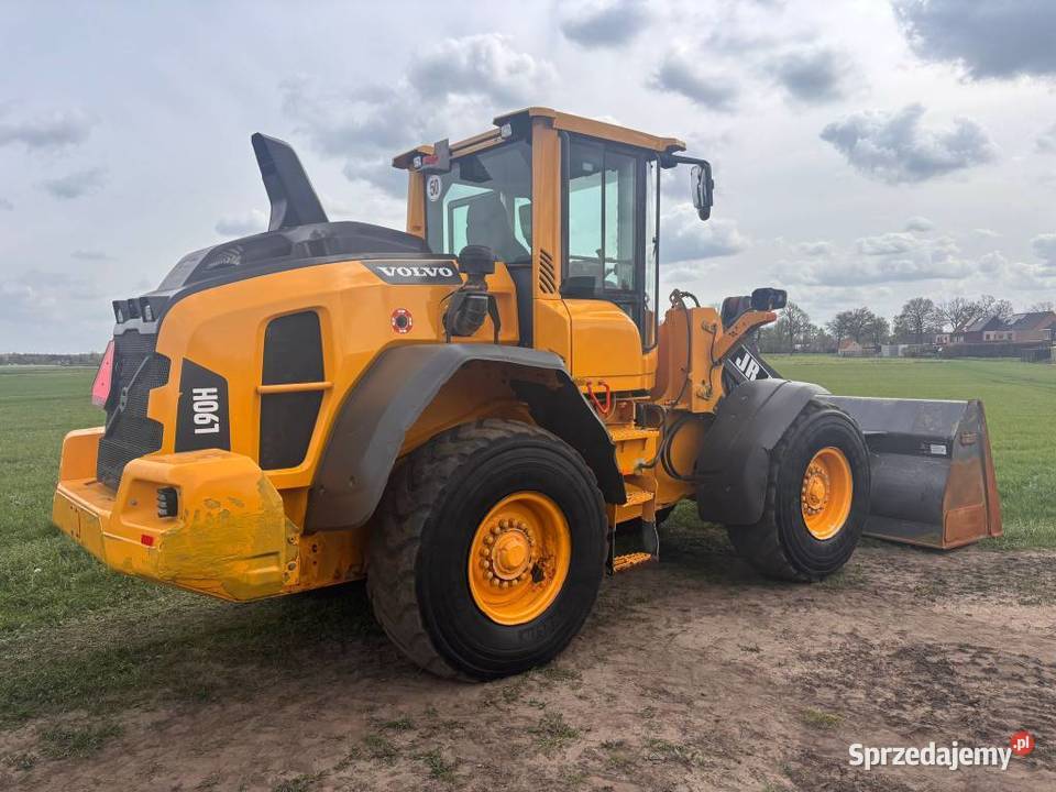 Ladowarka kolowa Volvo L 90H Motoryzacja sprzedam