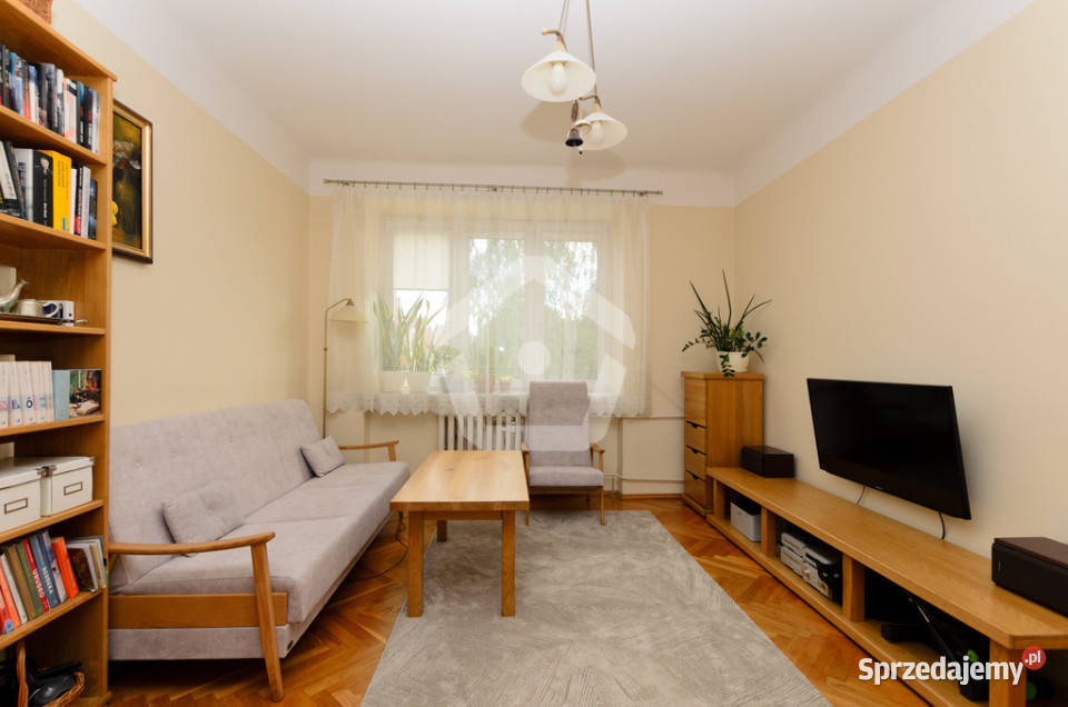 Mieszkanie 3 pokojowe na 2 piętrze w centrum