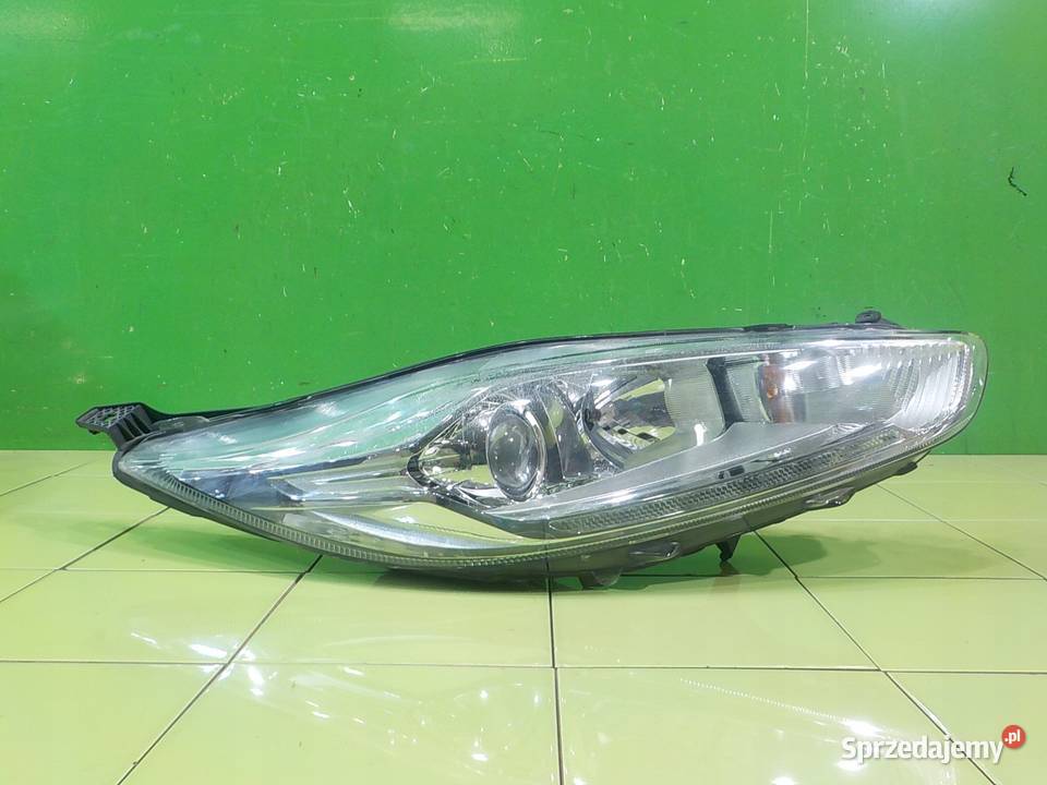 FORD FIESTA MK7 125B 14r lampa prawa przod Suków