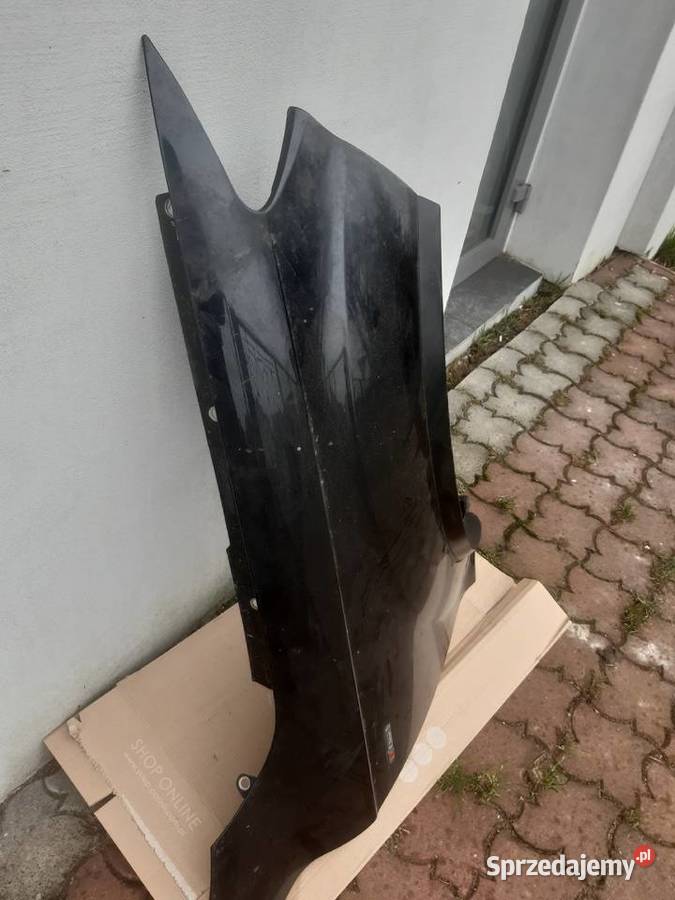 Błotnik prawy przedni Audi Q7 orginalny osobowe