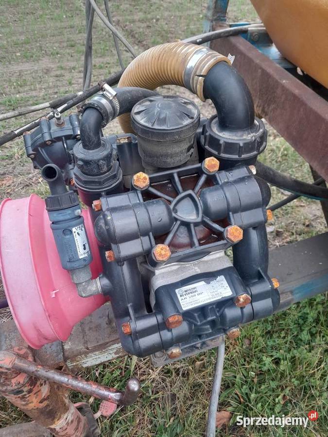 Opryskiwacz Berthoud 1400l 21m Zaczepiane Babczów