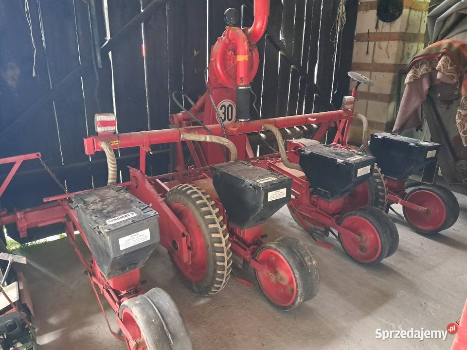 Siewnik do kukurydzy becker areomat Lublin