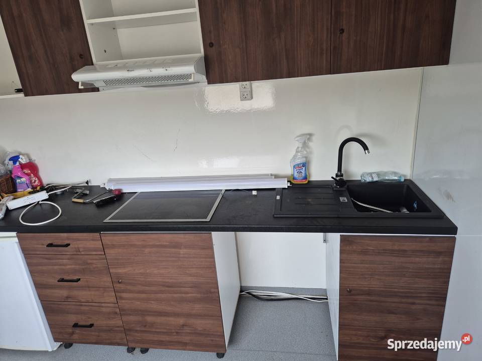 Przyczepa camping 4 osobowa całoroczna Pozostałe Okrzeja
