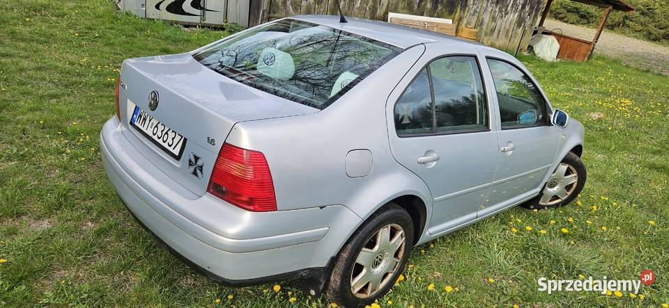 VW Bora 16 8V 101 LPG manualna Majdan Ostrowski