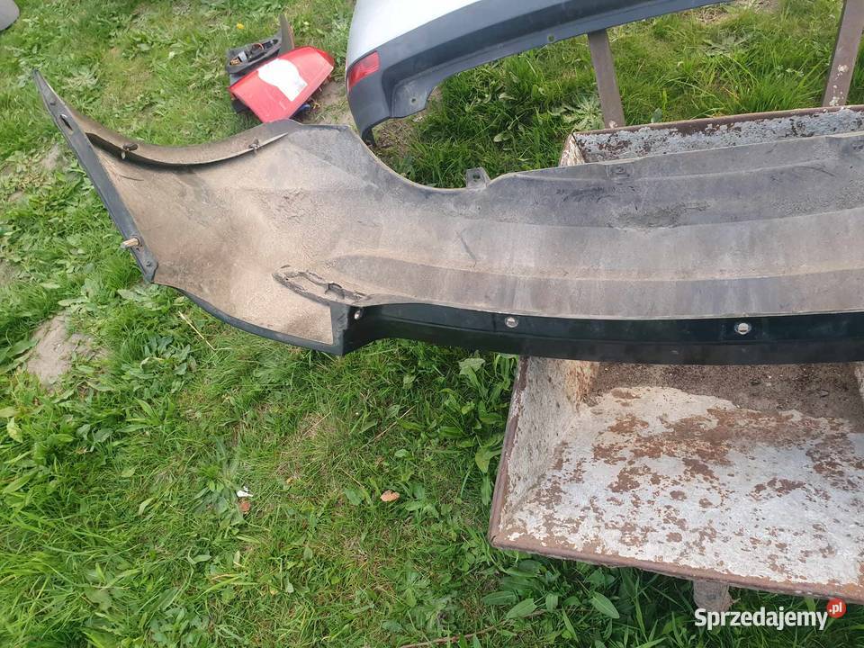 Zderzak tylny tył Fiat Stilo 5 drzwi hatchback sprzedam