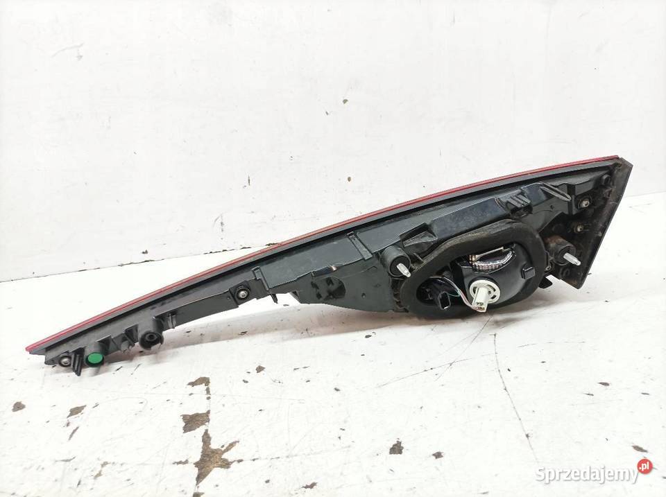 LAMPA TYŁ W KLAPĘ LEWA SEDAN LIFT Renault sprzedam