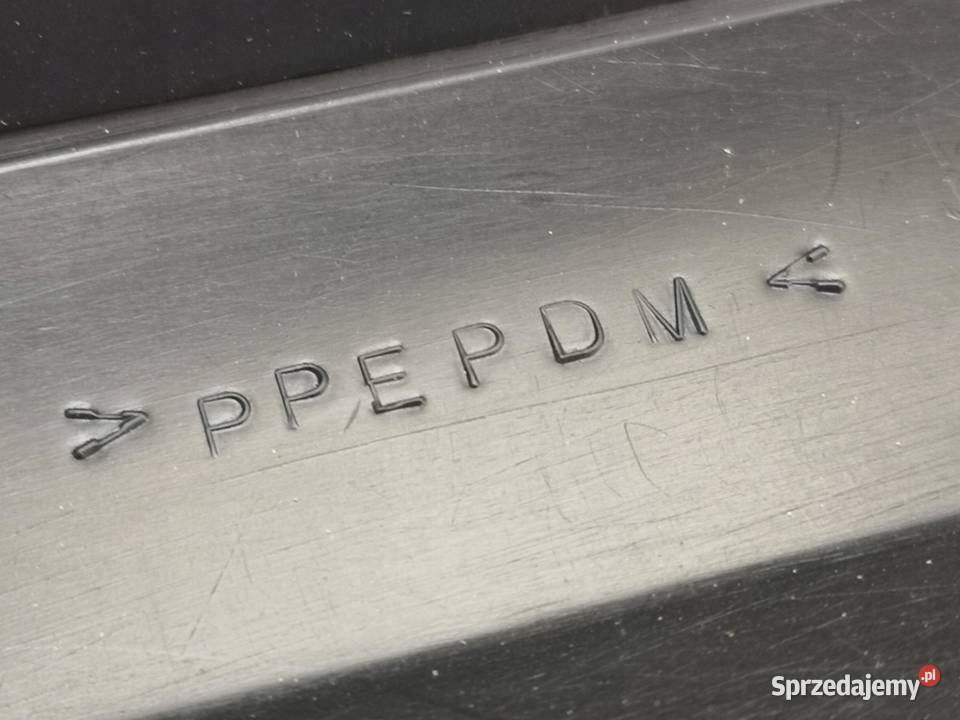 ZDERZAK TYLNY PEUGEOT 106 19911996 NOWY PARAURTI sprzedam