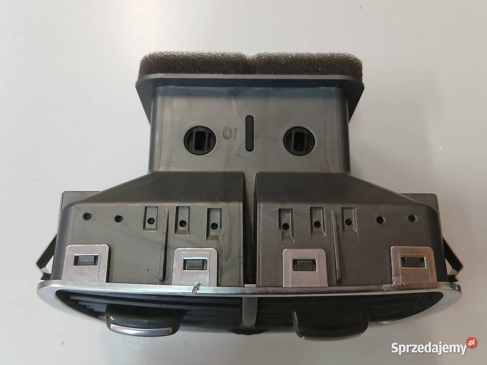 Kratka nawiewu tunelu AUDI A6 C6 4F0819203 osobowe Szczerbice