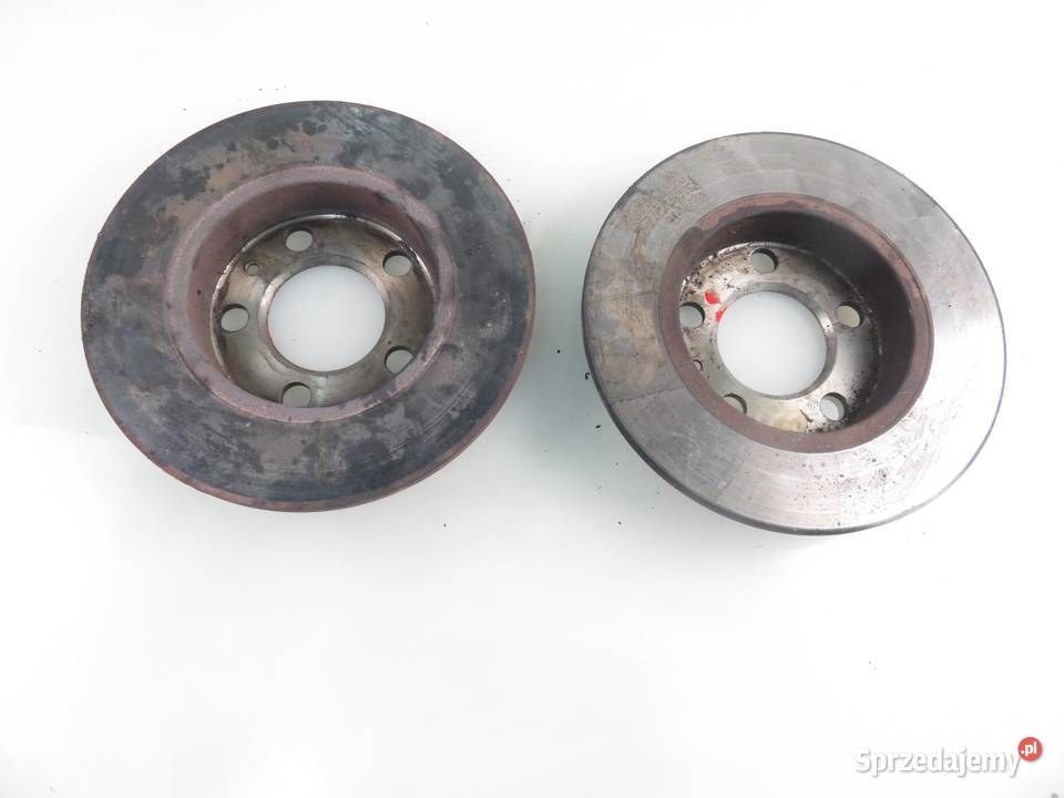 TARCZA HAMULCOWA TYŁ VW GOLF IV 1J1 16 AKL