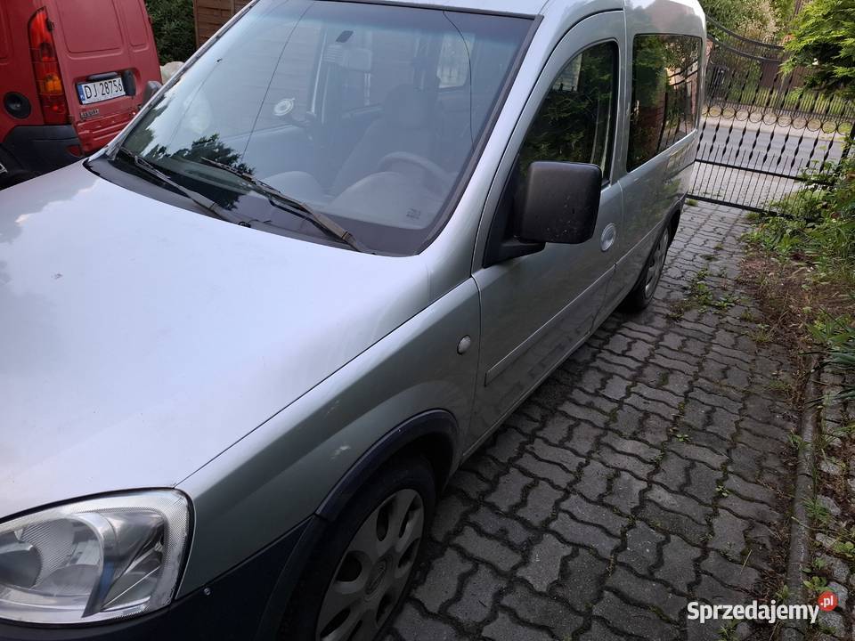 Opel combo 2004r 16 lpg remoncie silnika Kielce
