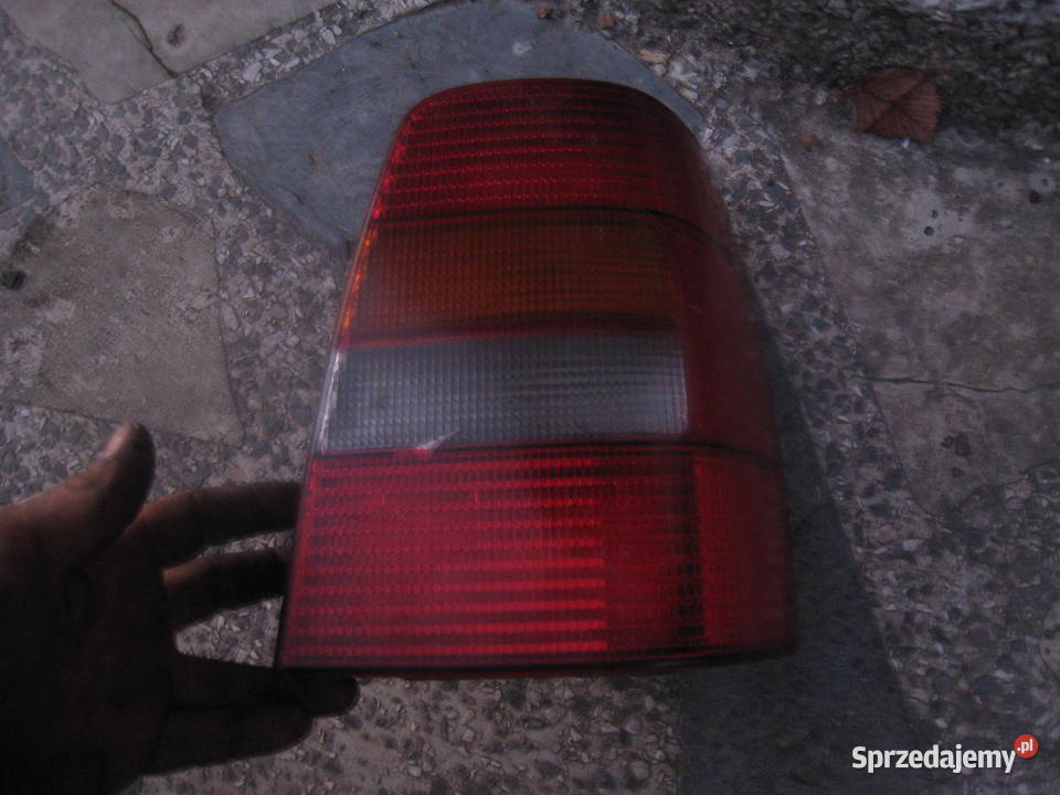 Lampa tylna prawa Volkswagen Golf III kombi Kraków