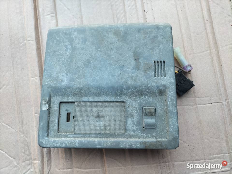 LAMPKA KABINY AUDI 80 B4 8A9877829 Kamień-Kolonia