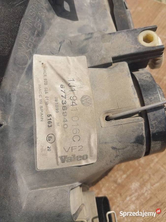 Lampy przednie VW Golf 4 Wola Zarczycka