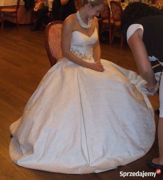 niepowtarzalna suknia ślubna ecruperła 3638 śląskie Jastrzębie-Zdrój