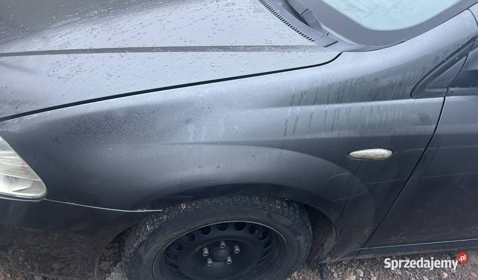 błotnik prawy lewy Fiat Croma II przedlift kolor Błotniki Bodzentyn sprzedam