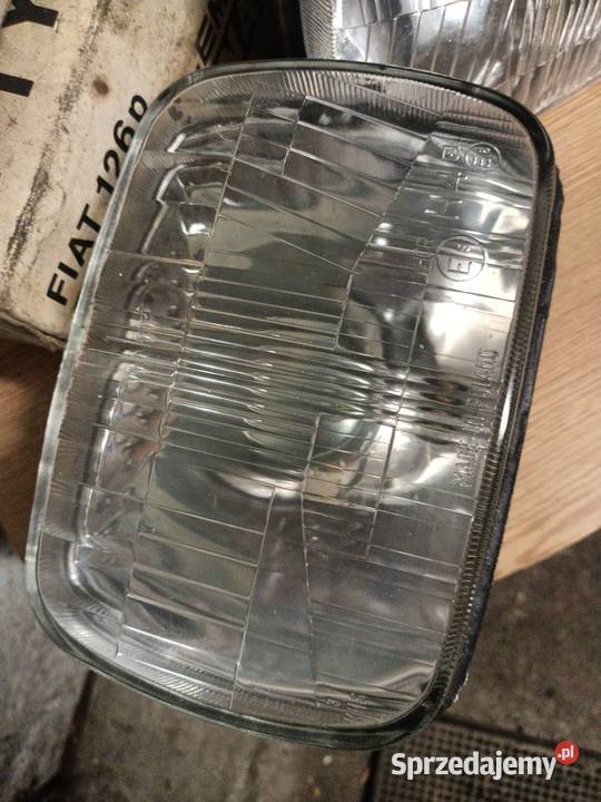 Fiat 126p przednie reflektory Toruń