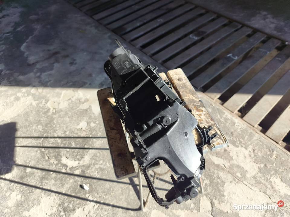 Puszka lewej lampy Audi A5 F5 8W6 941 033 E FULL Wadowice