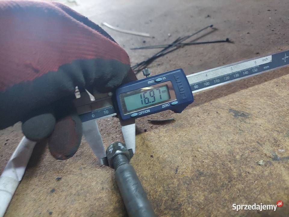 Suzuki DR 750 BIG ośka koła przód przednia oś Jelenia Góra