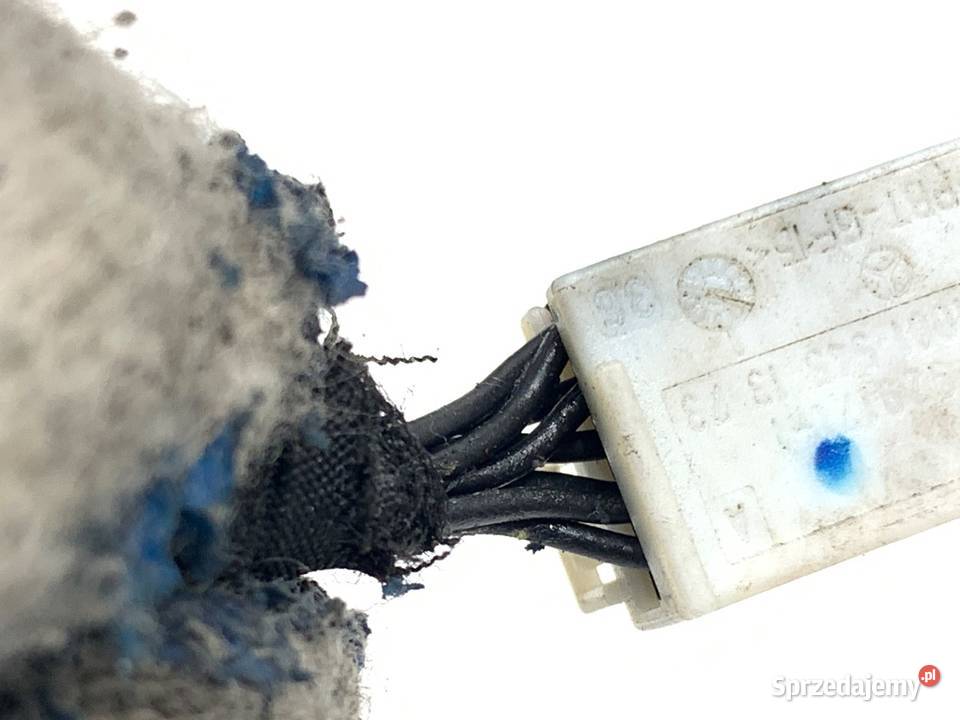 LUSTERKO PRAWY MERCEDES C218 Hatchback 1117