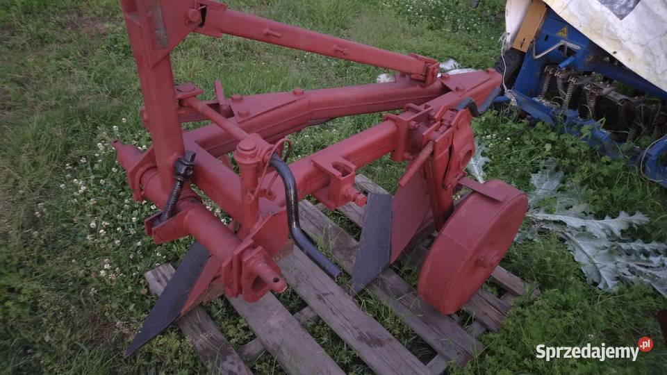 Plug Unia Grodziadz 2 skibowy Boguchwałowice