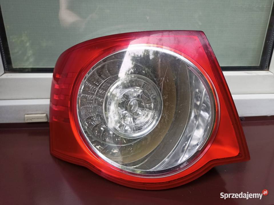 VW Jetta V A5 lampa tył tylna lewa narożna w Sieradz sprzedam
