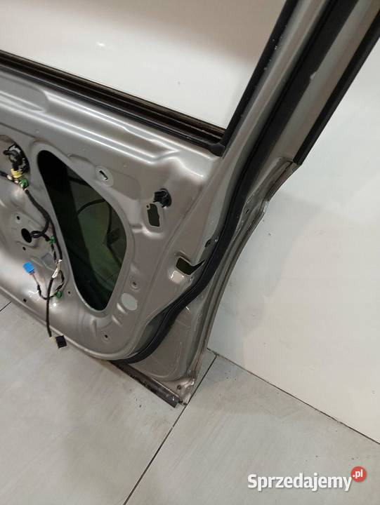 DRZWI PRAWE PRZÓD LB7W VW Volkswagen Passat VIII