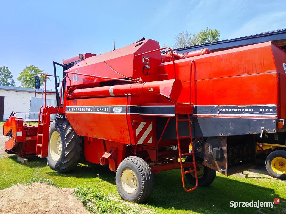 Kombajn INTERNATIONAL CF30 łódzkie Jeziorsko