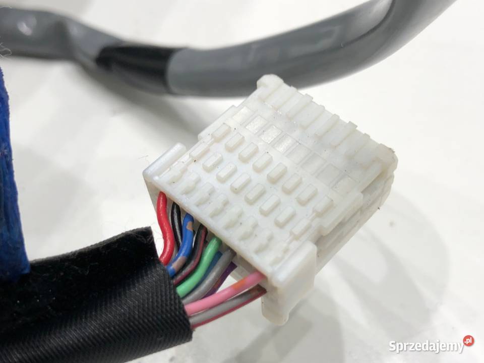 LUSTERKO PRAWY LEXUS LBX Crossover Sonic Chrome